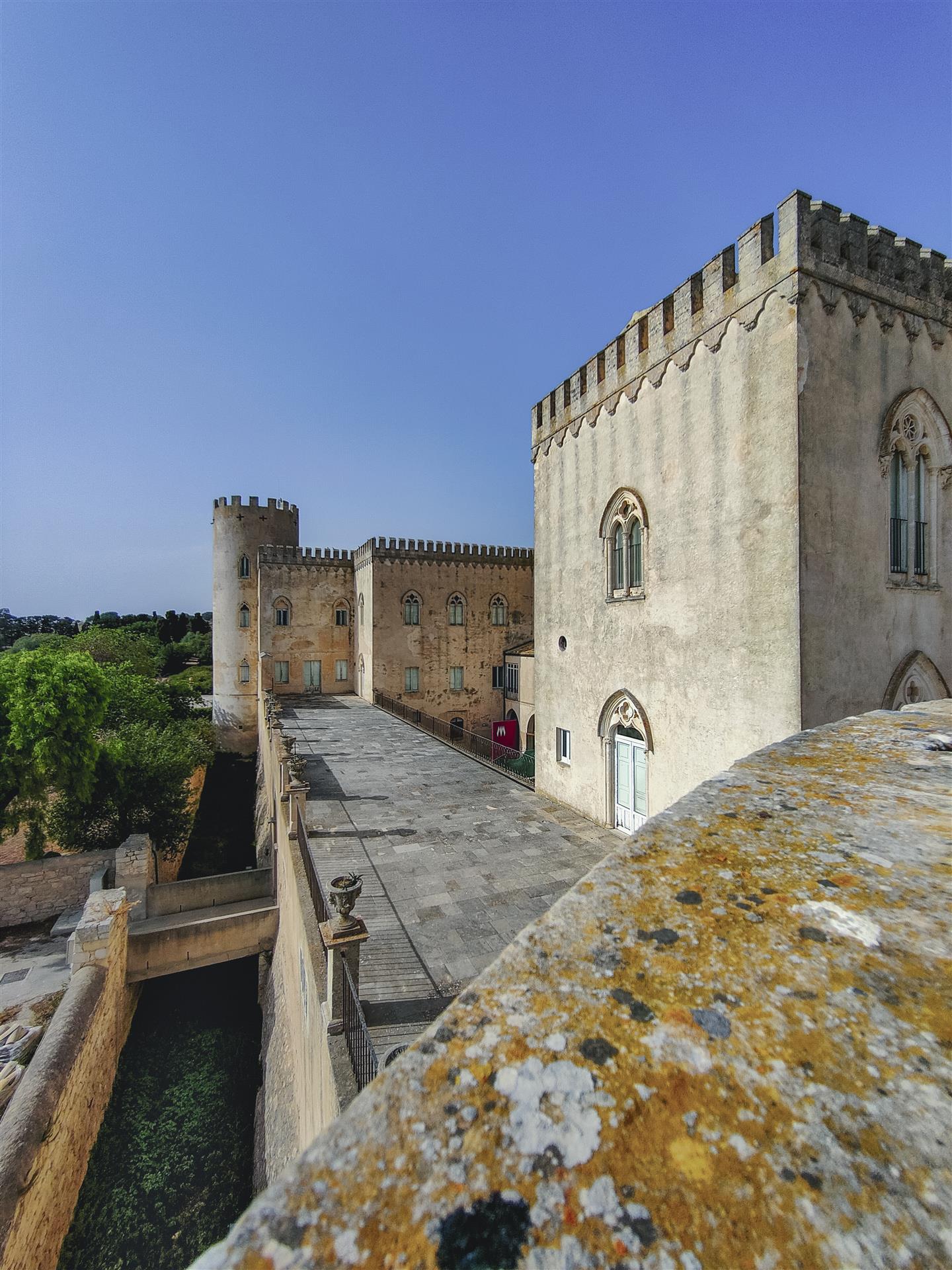 castello-donnafugata-torre-infpoint